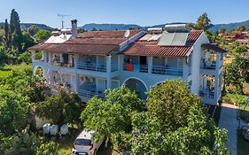 Angela Hotel & Apartments
